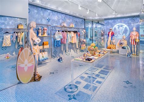 louis vuitton como|Louis Vuitton Opens Summer Pop.